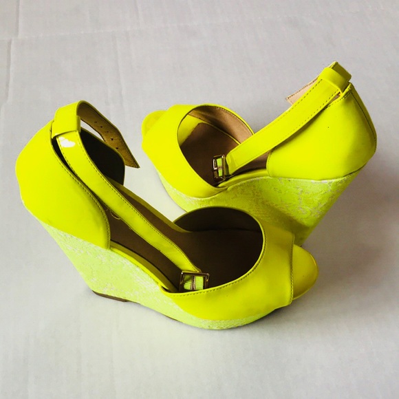lime green wedge heels